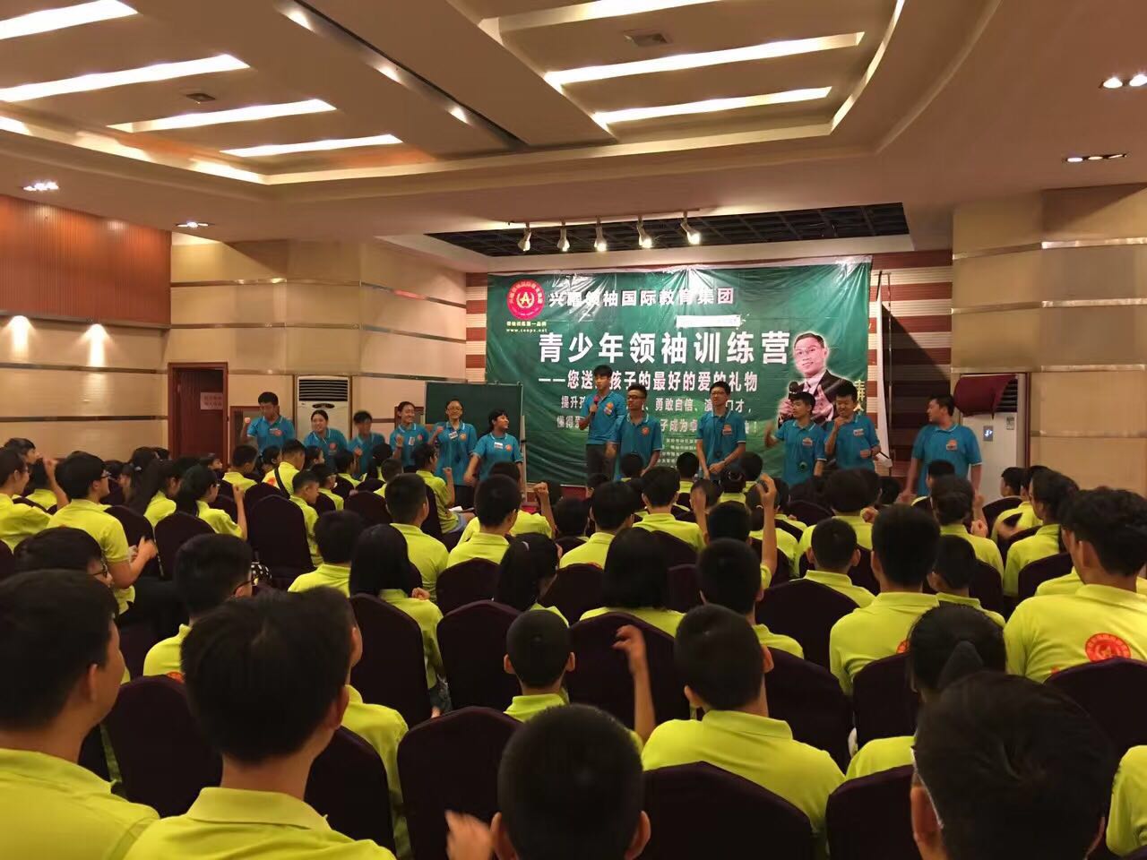 热情音乐,释放激情!日土KTV诚邀您的加入(图1) 日土KTV招聘:_ktv日结招聘_卝ktv招聘