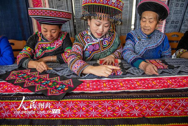 文山壮族苗族自治州_文山_文山州公安机关开展擂台比武