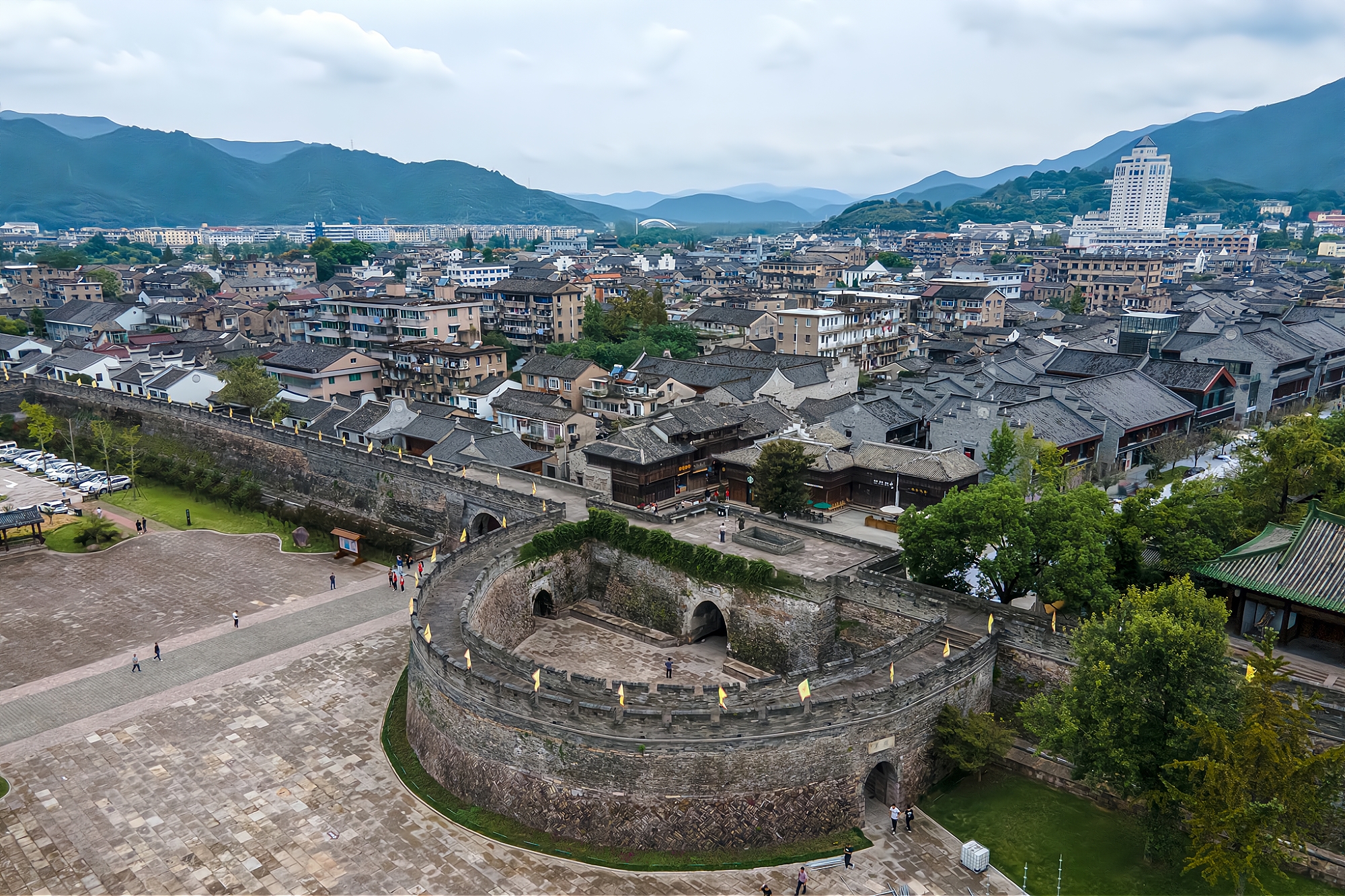 (知胜大咖)太极驾到,遇见台州——语言播报