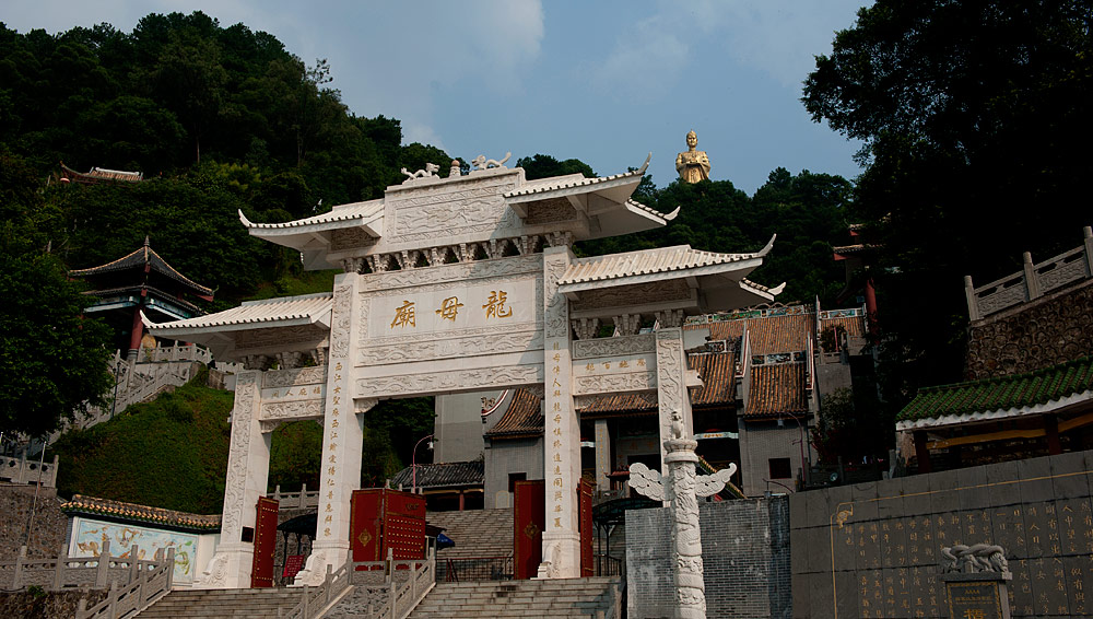 梧州龙母庙:岭南古建筑瑰宝相媲美