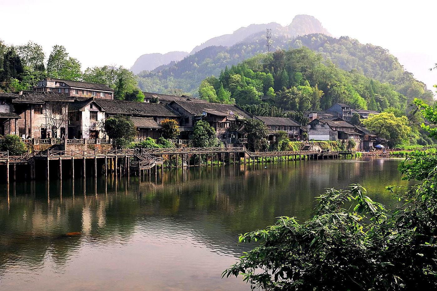 蜘蛛指南在四川发现了一座宝藏山水之城,美丽之地,这里便是四川乐山!(图1) 绵阳到乐山1001绵阳到乐山_乐山大佛_乐山