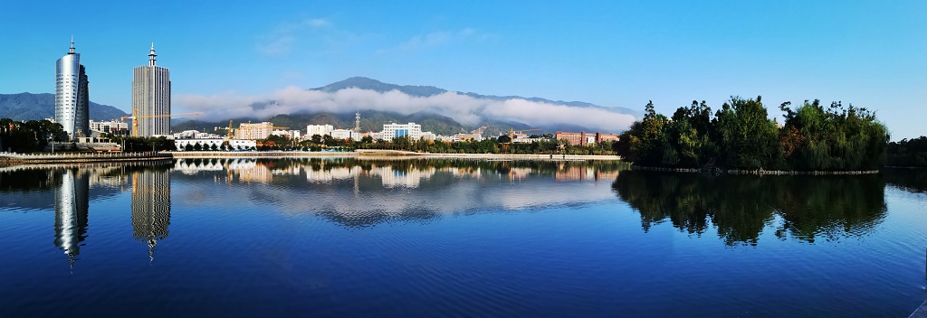 在中国的西南部,临沧和曲靖的差距实在太大了