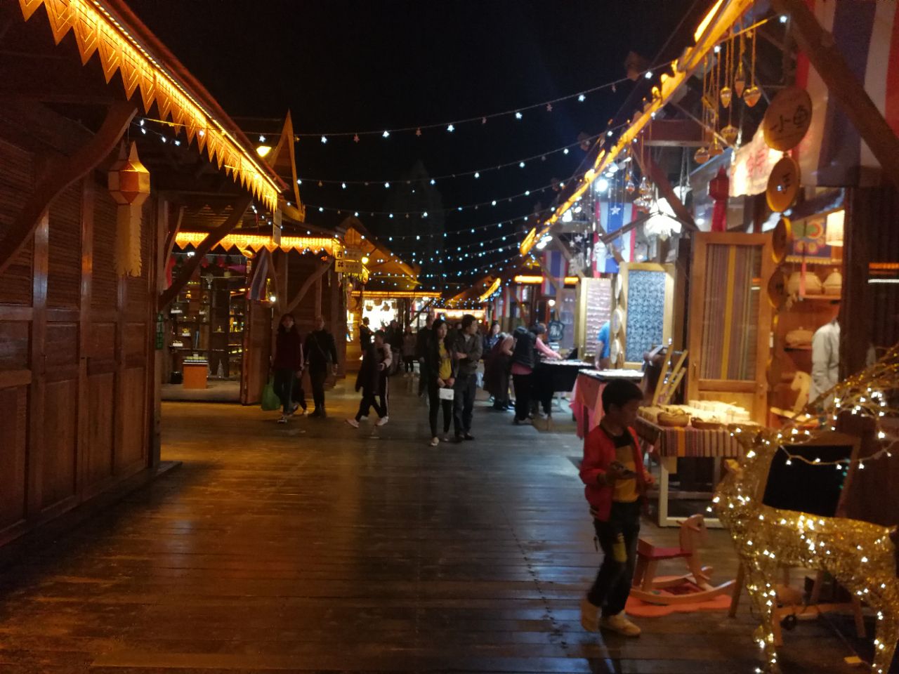 昌吉娱乐会所_昌吉夜店消费什么价_昌吉夜场新闻资讯