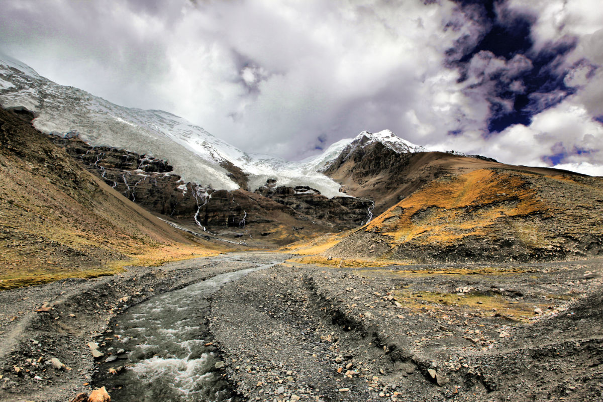 70年前的西藏最后一面五星红旗，走出了韩红