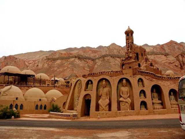 吐鲁番人民精神的化身代表了吐鲁番的象征(图3) 吐鲁番论坛_吐鲁番_吐鲁番租房