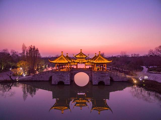 扬州何园到扬州西站_扬州天气_扬州