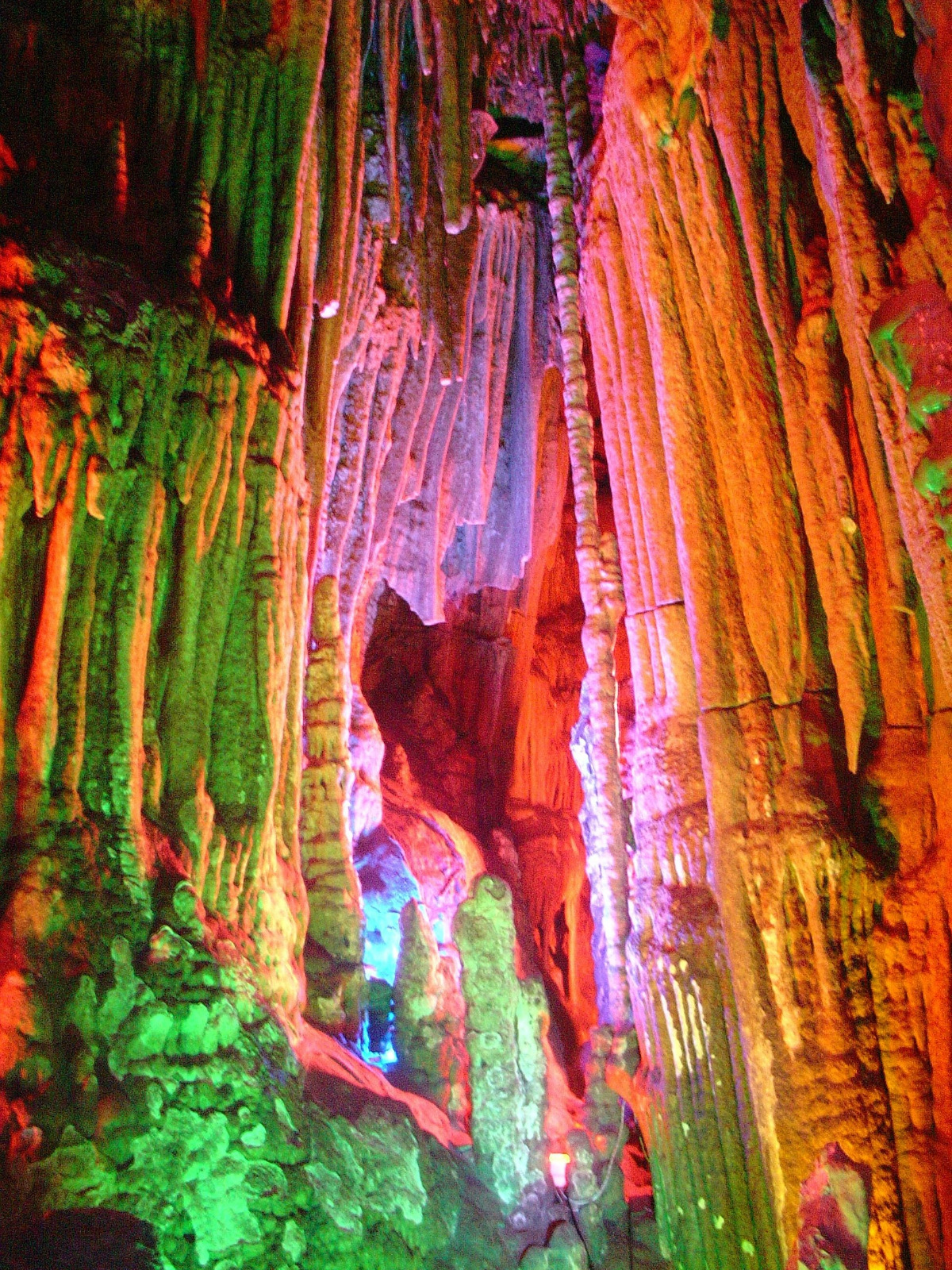 广西太神！地上地下两条河