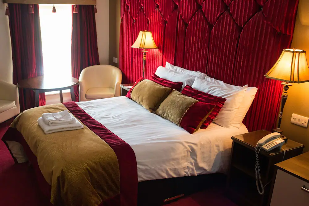 （柳州旅游）￥元〔sHotel5星级的盘王谷深航假日酒店）