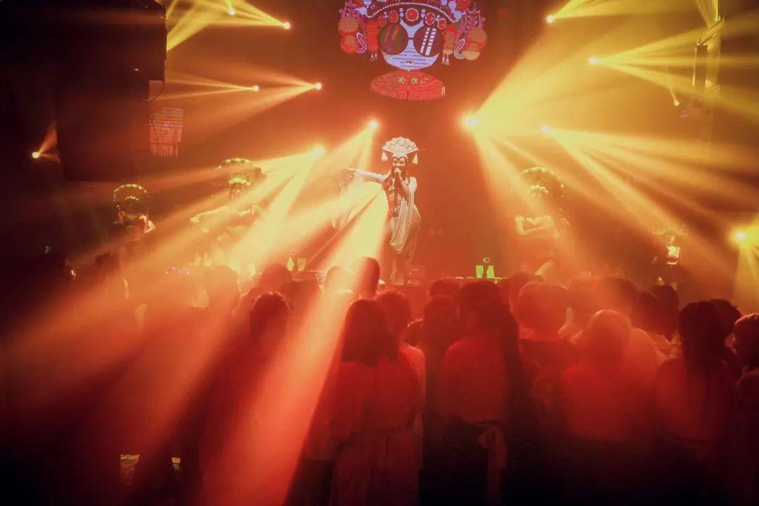 夜店舞曲_夜店dj舞曲蹦迪_夜店：