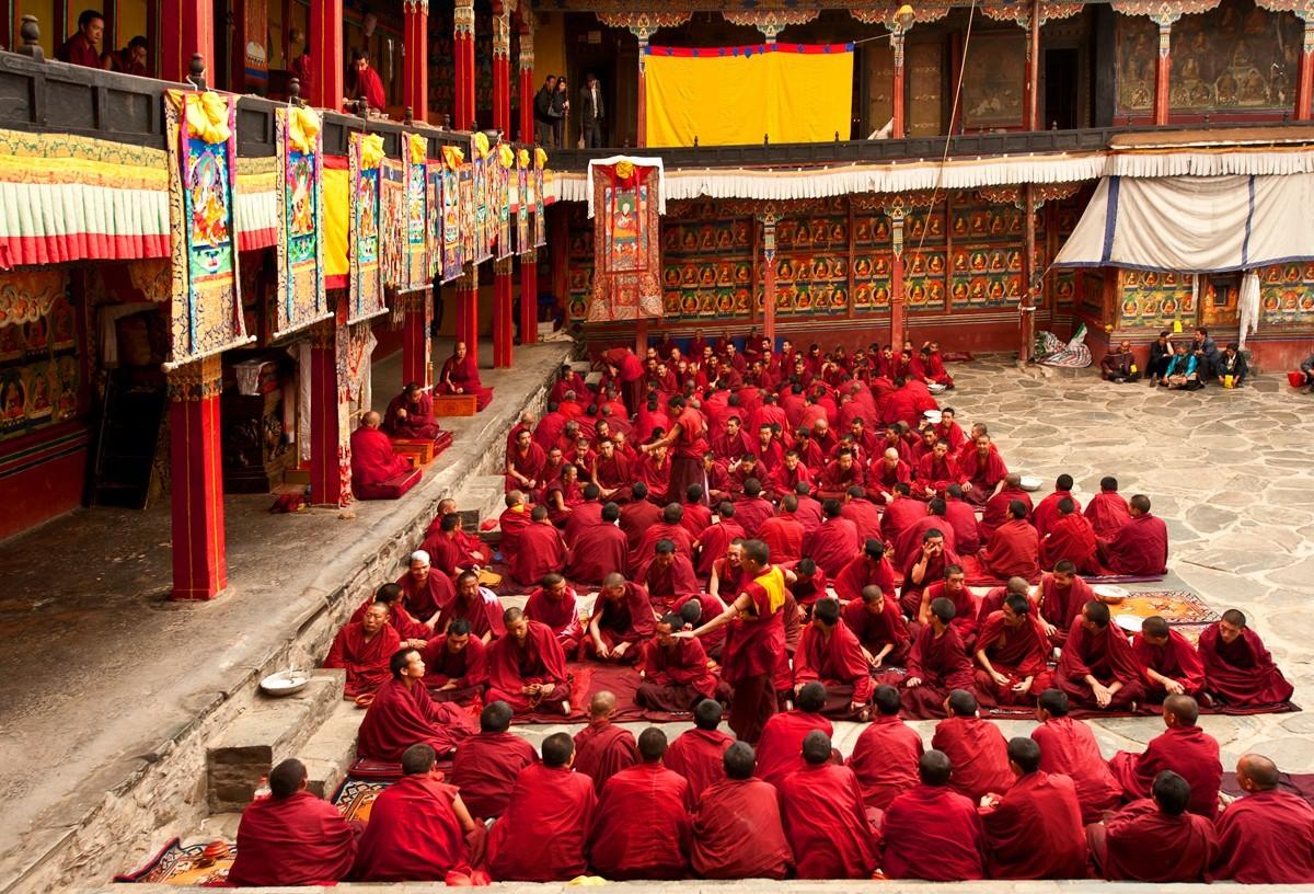 拉萨旅游景点推荐布达拉宫-大昭寺-八廓街一日游(图2) 拉萨贡嘎机场到拉萨多少公里_拉萨_重庆到拉萨机票