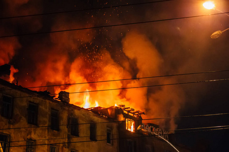 (造句大全)用惨烈造句,由卢沟桥之鉴!(图3) 惨烈车祸现场照片_惨烈_惨烈的复仇