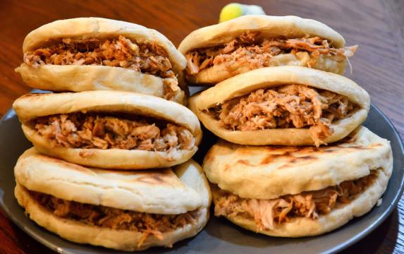 当地美食_美食当地人戏称_吃当地美食