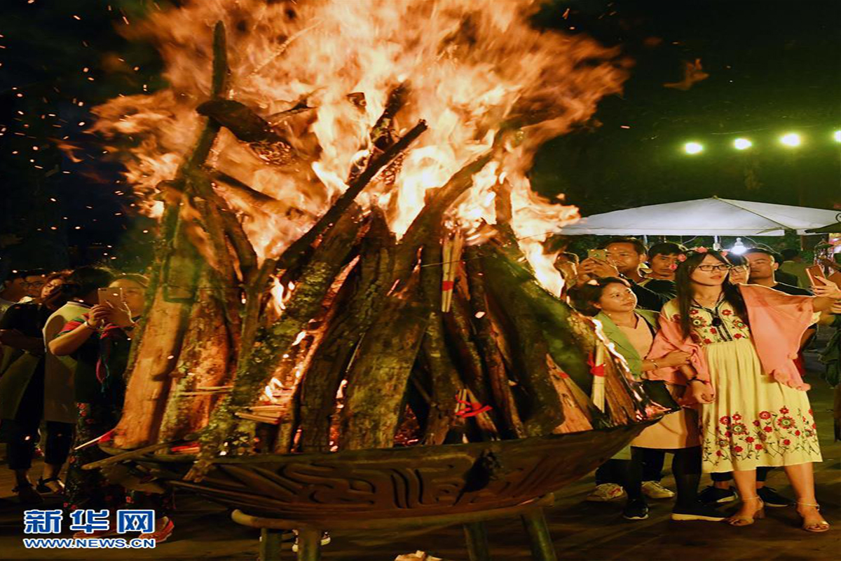 彩云之南边境自驾第一部分写了海南:自驾边境线(图2) 楚雄彝族自治州楚雄_楚雄一中_楚雄