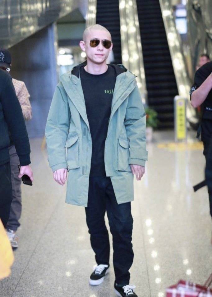 狗仔都不愿“跟拍”的明星绯闻图解析(图3) 明星八卦绯闻视频_明星绯闻:_明星八卦绯闻泰国