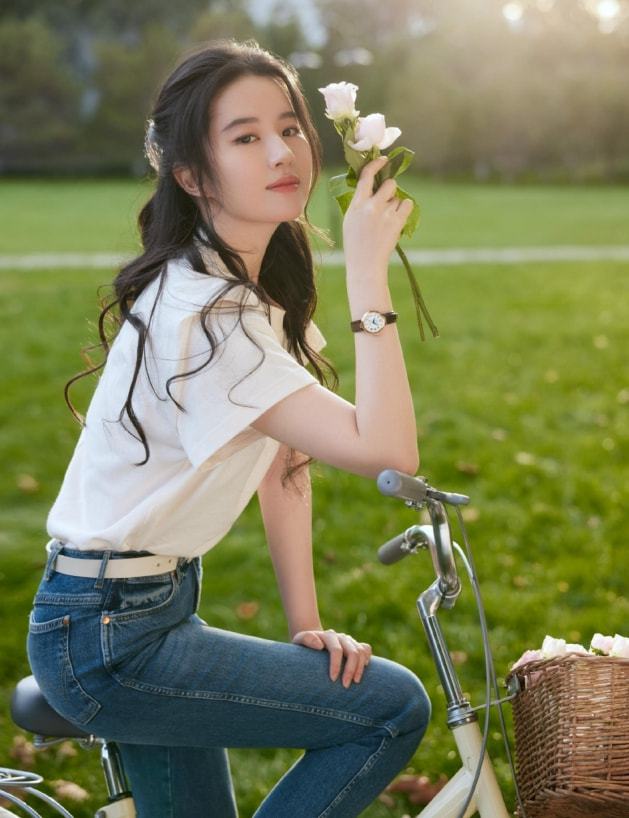 除了名字,要么过曝,还要么欠曝?