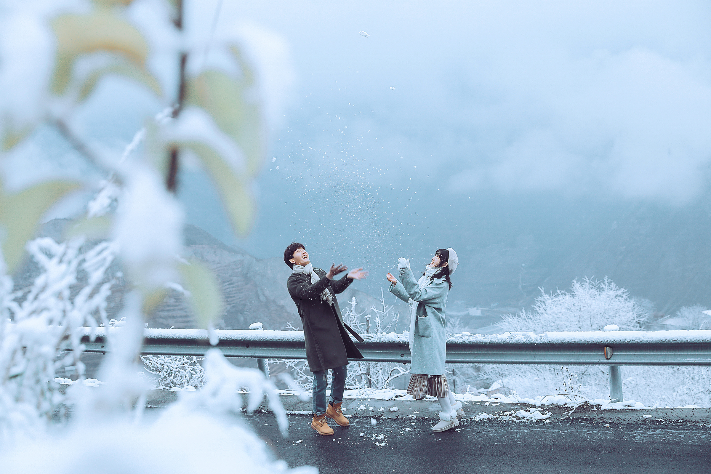 她是伊能静混娱乐圈的标配，被黑被嘲几乎是宿命