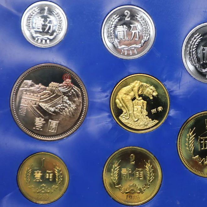 “阜昌通宝”篆书,估价:RMB6000-30000