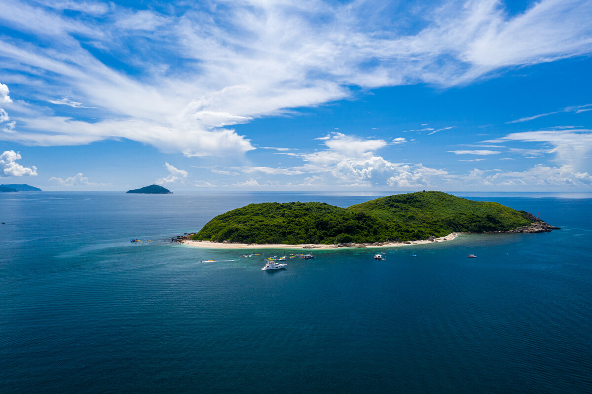 “候鸟一族”老人去三亚选择新的城市,你去过吗?