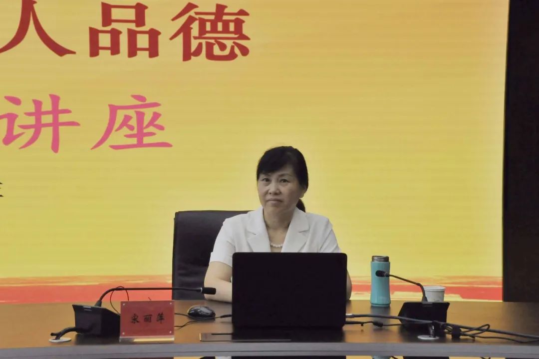 安徽日报社滁州记者站罗宝站长“增强宣传意识提升宣传品位”专题培训(图2) 新闻讲座_新闻讲座心得_新闻讲座新闻稿