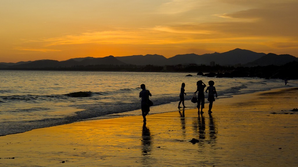 海南三亚旅游攻略必去景点_海南_海南旅游攻略必玩的景点