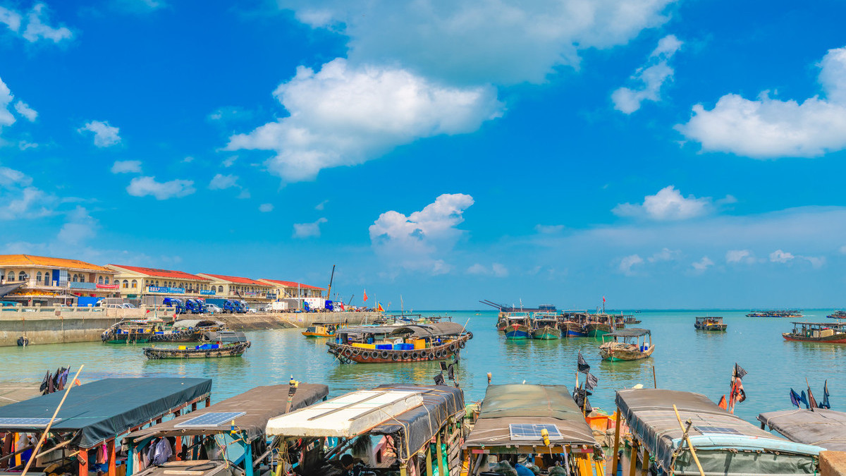 《关于支持北海市建设国际滨海旅游度假胜地的意见》