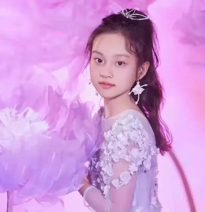 她曾是紫霞仙子,30年后成为中国女人的模样