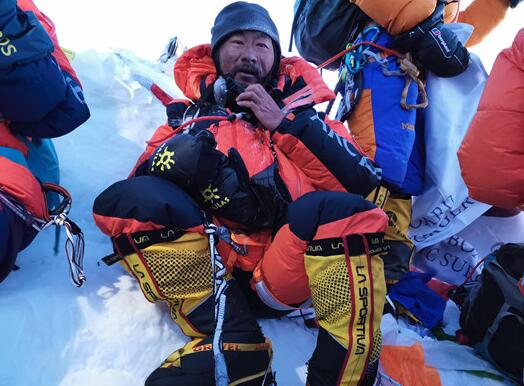 以一场真实的珠峰山难拍摄的电影《绝命海拔》(图3) 惨烈_惨烈是什么意思_惨烈车祸现场