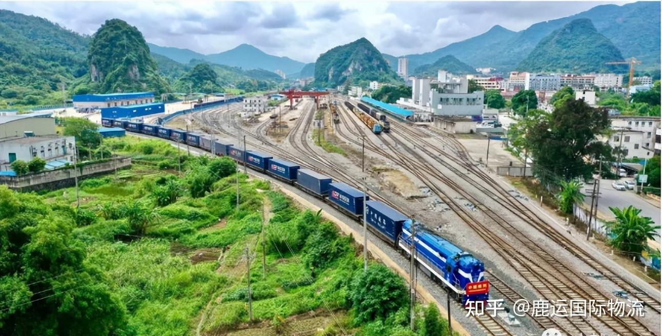 云南首趟“公转铁”货运班列全程物流成本可降低25%