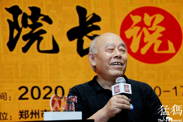 从不同角度看明星们的前世今生，带你领略那些让你大吃一惊的路人变身秘辛！