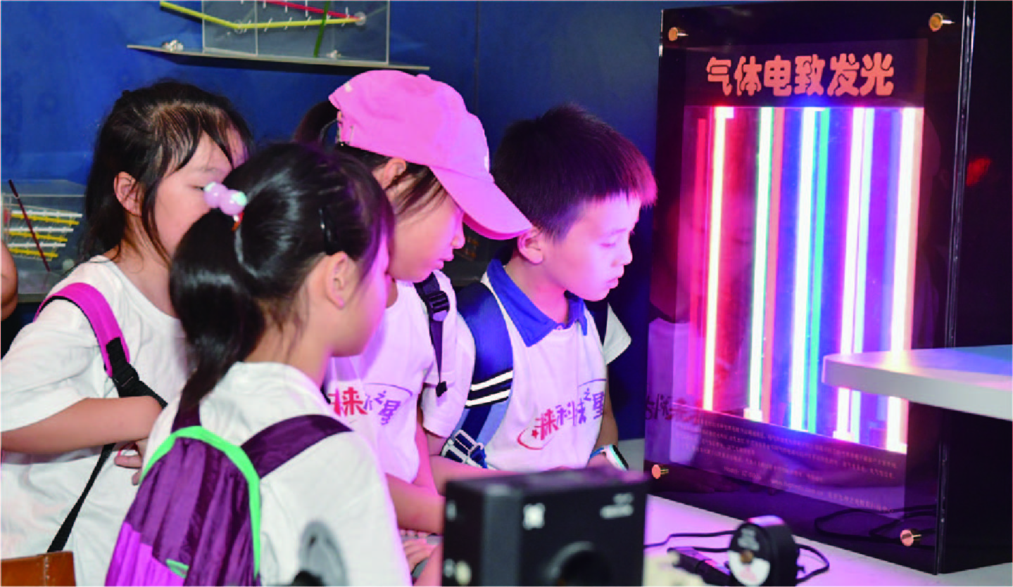 未来的课堂长啥样?第二届上海国际教育装备博览会