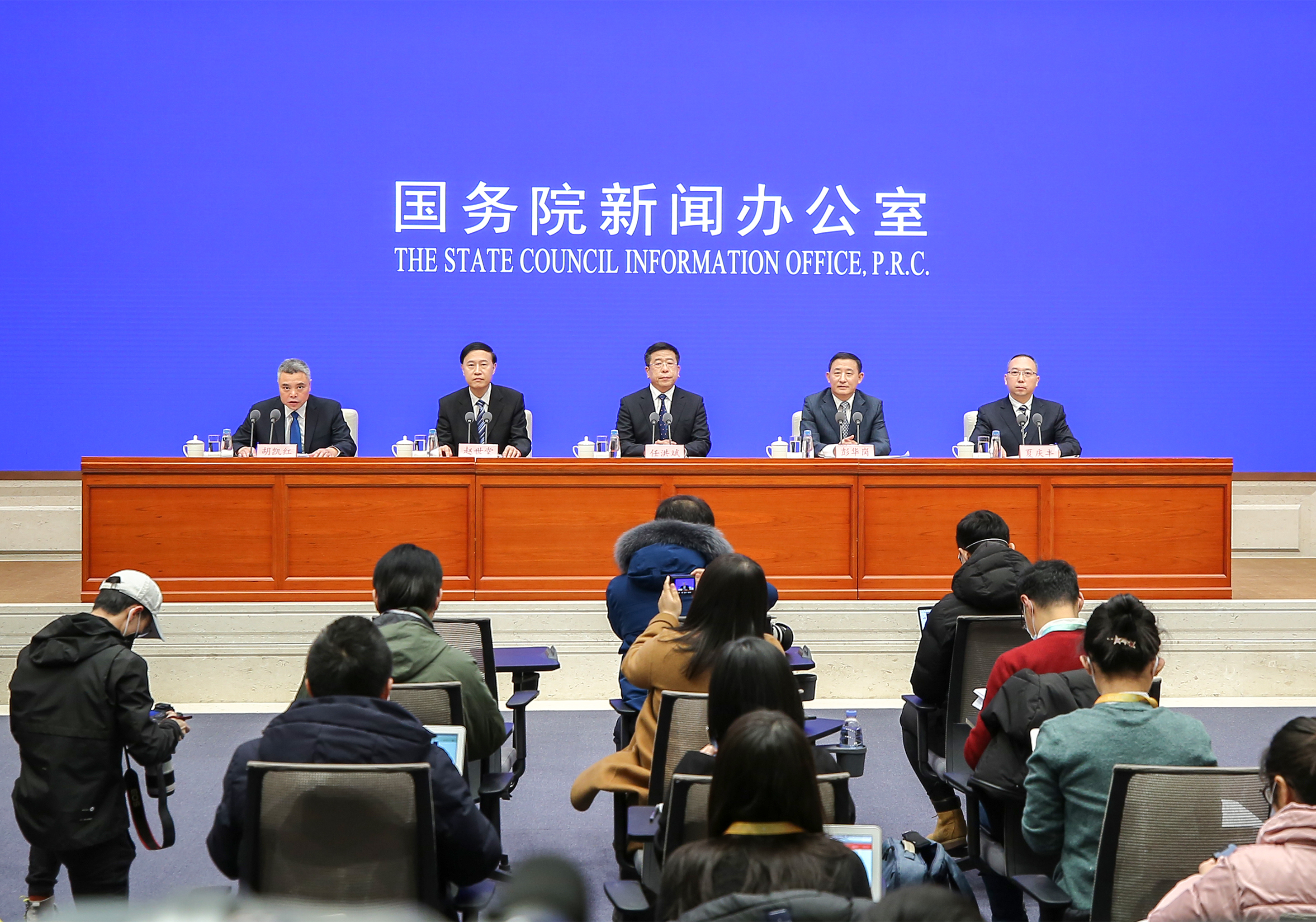 国务院联防联控机制：多国每千人普通病床拥有量