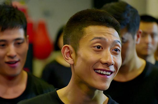 印度人光鲜职业的梦想叙事,#出务实的高光(图3) 惨烈_惨烈车祸现场照片_惨烈车祸