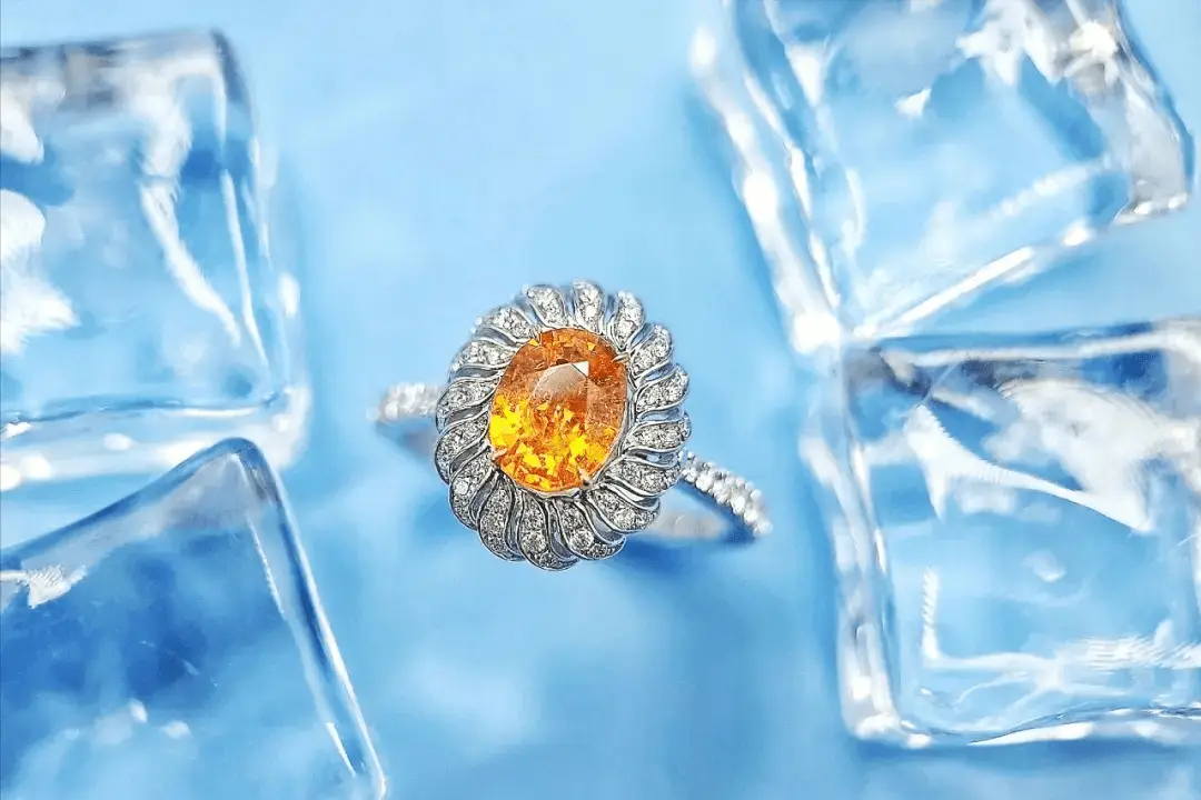 宝石：_宝石和翡翠的区别_宝石偏光镜在宝石鉴定中的作用