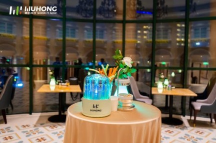 夜场行业的秘密：一场关于欲望与自由的探索(图1)