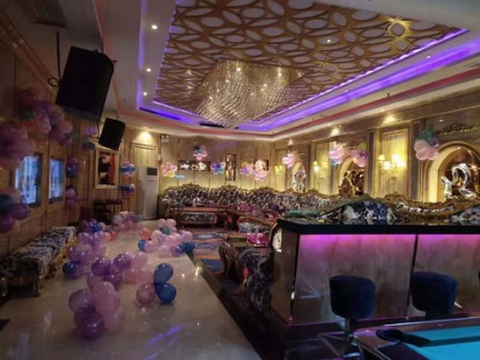 夜场新闻资讯:娱乐的盛宴与社会的镜像!(图1) 夜场新闻资讯:娱乐的盛宴与社会的镜像!(图1)