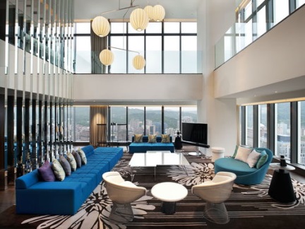 沈阳KTV佳丽招募-夜总会招聘女孩模特-让你成为聚光灯下的焦点(图1)