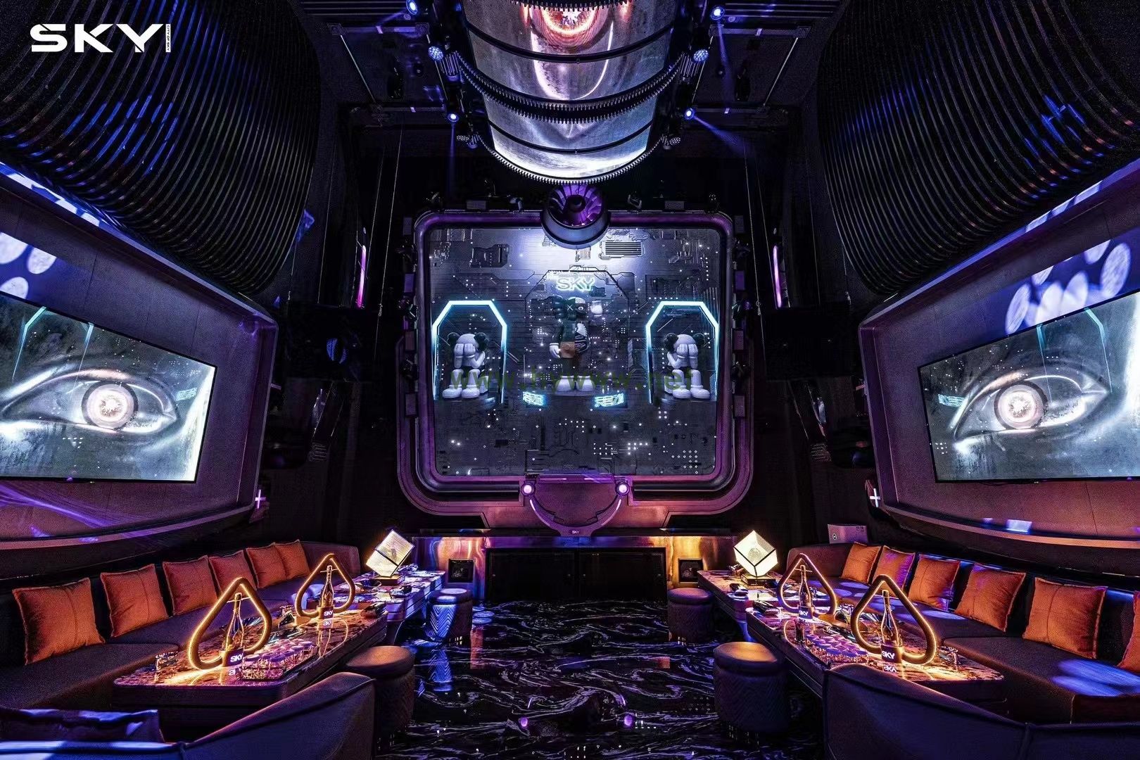 成都万瑞汇商务KTV正在火热招聘中!