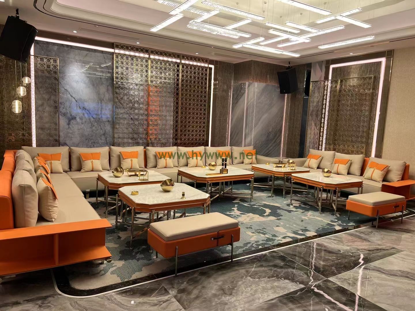 广州夜场KTV招聘,诚聘兼职全职模特佳丽加入我们团队!(福利待遇优厚,晋升空间大,赶紧联系我们吧!)