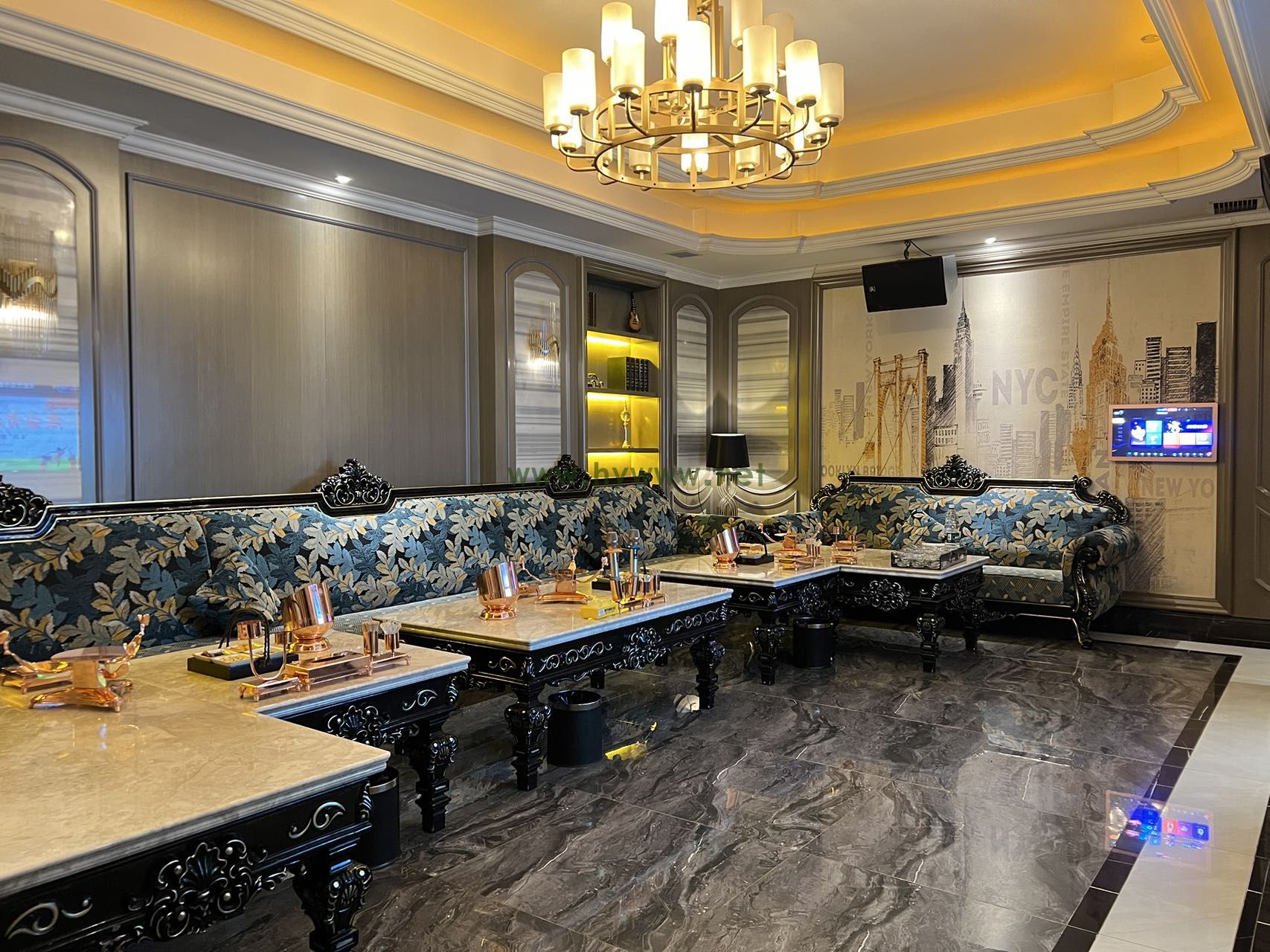 成都夜场KTV招聘,诚聘兼职全职模特佳丽加入我们团队!(福利待遇优厚,晋升空间大,赶紧联系我们吧!)